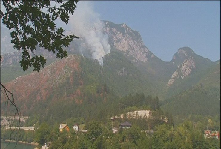 Босния и Герцеговина просит помощи в борьбе с лесными пожарами
