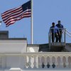 Закрытые из-за угрозы терактов посольства США откроют в воскресенье