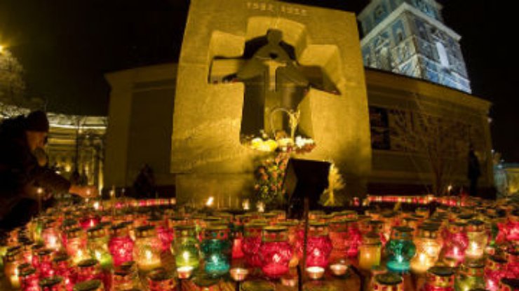 Украина выделила деньги на мемориал Голодомору в США