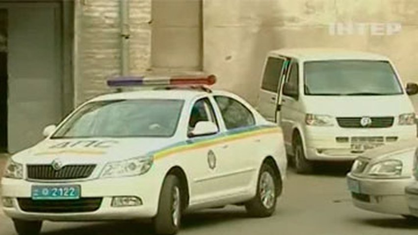 В Днепропетровске пьяные молодчики напали на инспекторов ГАИ