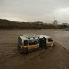 Наводнение обрушилось на свадебный кортеж в Йемене: 27 человек погибли