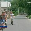 Жители Буковины самостоятельно построили сельскую дорогу