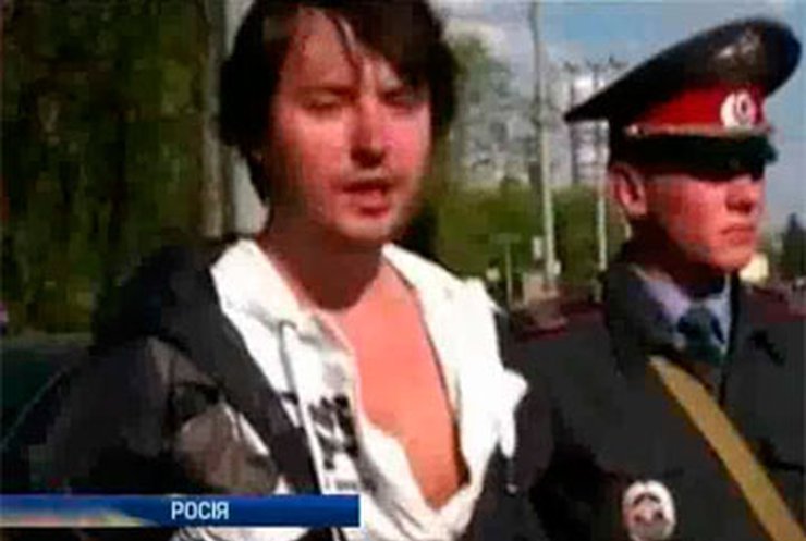 За избиение полицейского Витас заплатит 100 тысяч рублей