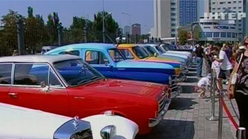В Донецке прошла выставка ретро-автомобилей