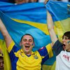Менее половины украинцев называют себя футбольными болельщиками, - опрос