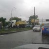 Крупная авария на Теремках: Грузовик с прицепом протаранил несколько "легковушек"