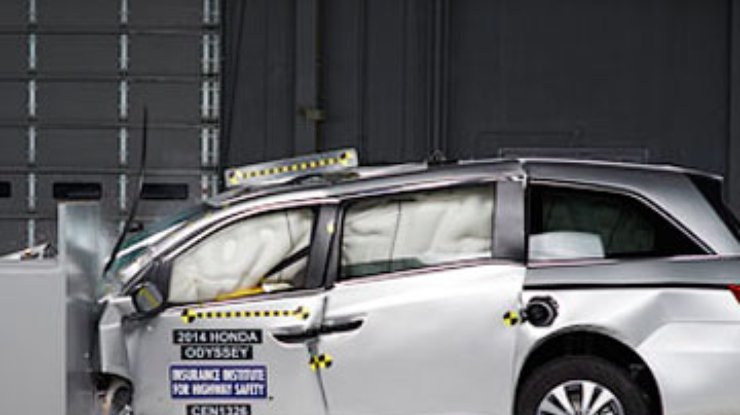 Минивэн Honda Odyssey получил высшие оценки за краш-тест в США