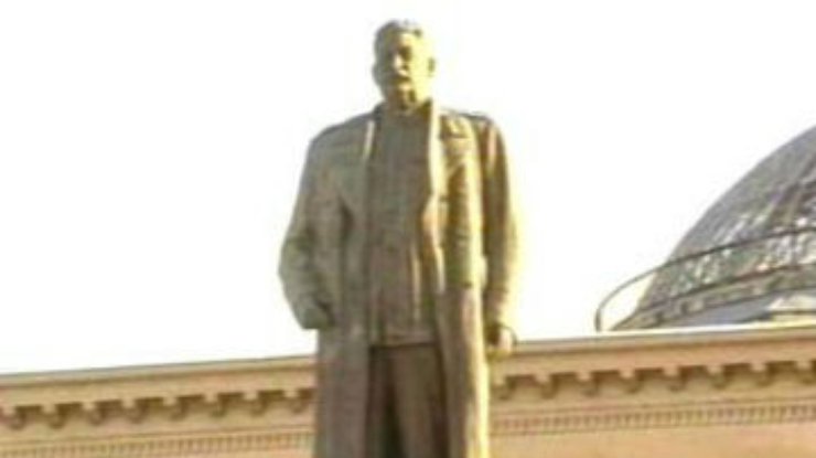В Грузии открыли новый памятник Сталину