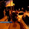 Активисты два часа блокировали автомобиль ГАИ в Днепропетровске