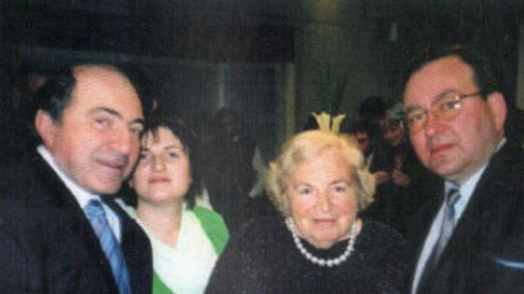 Во Франции в возрасте 88 лет умерла мать Березовского