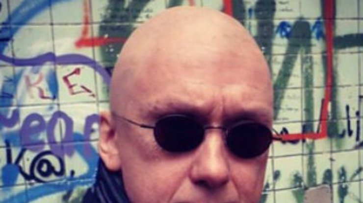 Купитман из "Интернов" подстригся налысо | podrobnosti.ua