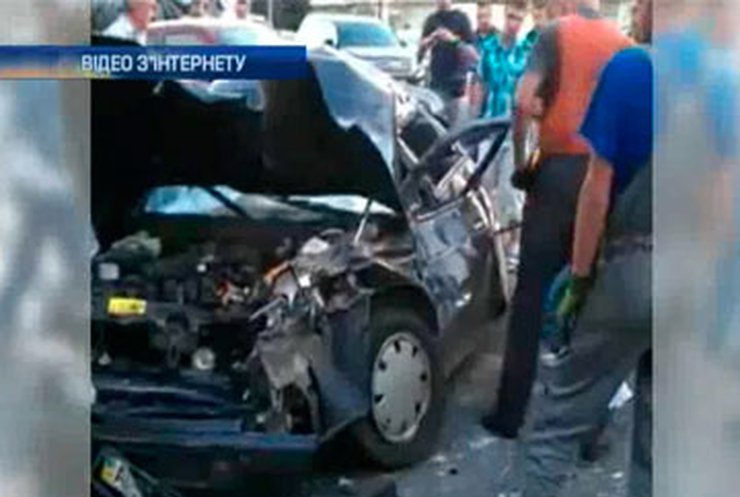В Днепропетровске столкнулись пять автомобилей