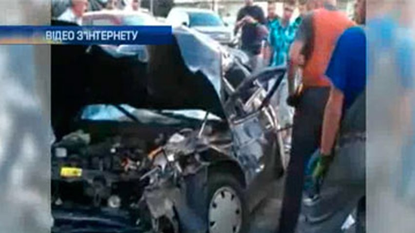 В Днепропетровске столкнулись пять автомобилей