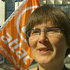 Антиглобалисты разделись у офиса Меркель