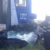 В Румынии поезд протаранил и тянул полкилометра автобус, погибли пассажиры