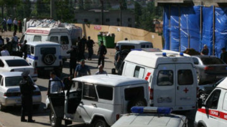 В Дагестане взорвали автомобиль полицейского