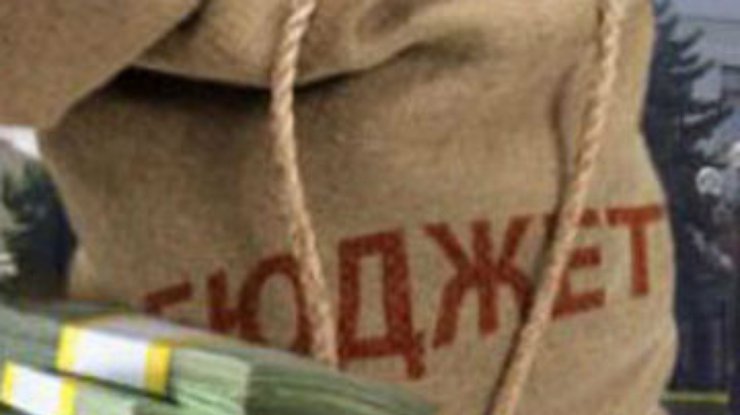 Кабмин в сентябре-октябре начнет урезать расходы бюджета, - эксперт