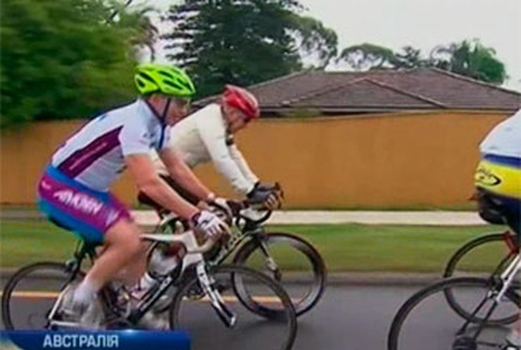 Новоизбранный премьер Австралии отметил победу велопрогулкой