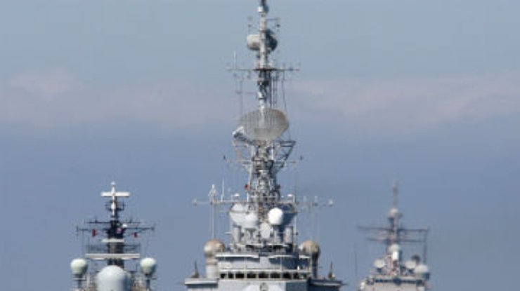 Группа военных кораблей Великобритании направилась в Красное море