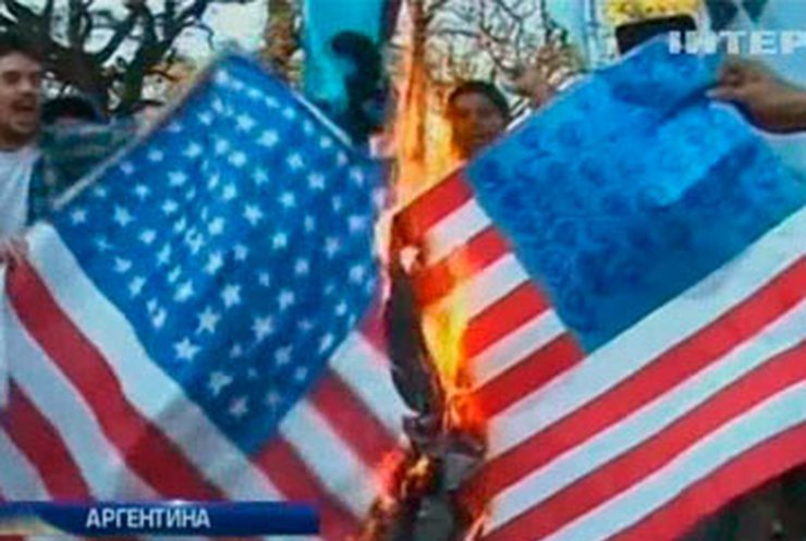 Аргентинцы протестовали возле посольства США в защиту Сирии