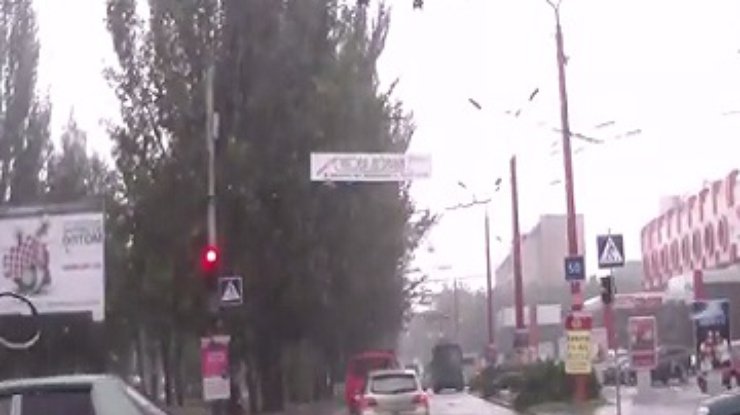 Ливень затопил улицы Николаева и сорвал праздничные мероприятия ко Дню города