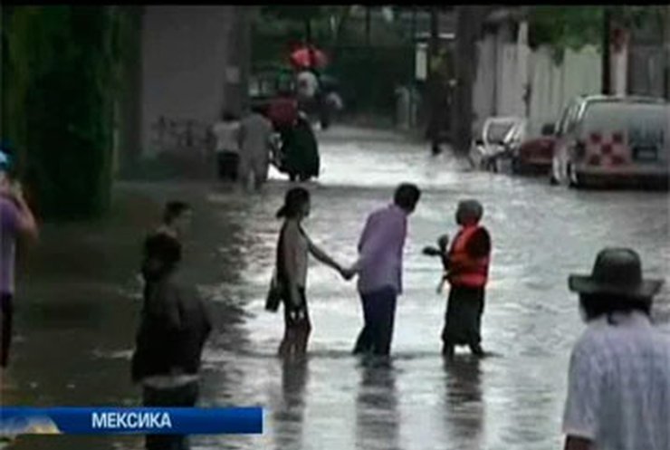 Ураган "Мануэль" унес жизни 40 человек в Мексике