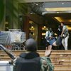 Заблокированные в кенийском ТЦ террористы устроили поджог