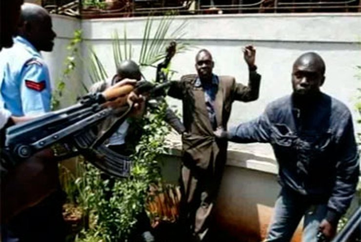 Террористы в Найроби пригрозили убить заложников в случае штурма