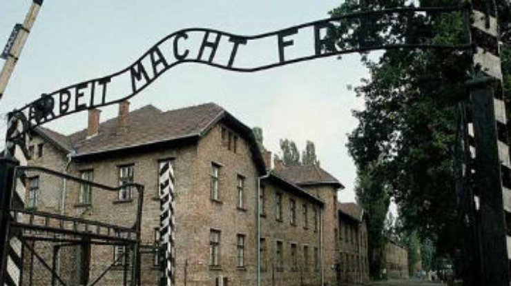 93-летнего охранника Освенцима будут судить в Германии
