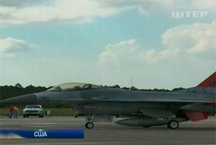 В США истребитель F-16 переделали в беспилотник