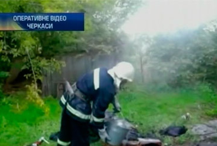 На Черкасчине мужчина спас соседа из горящего дома
