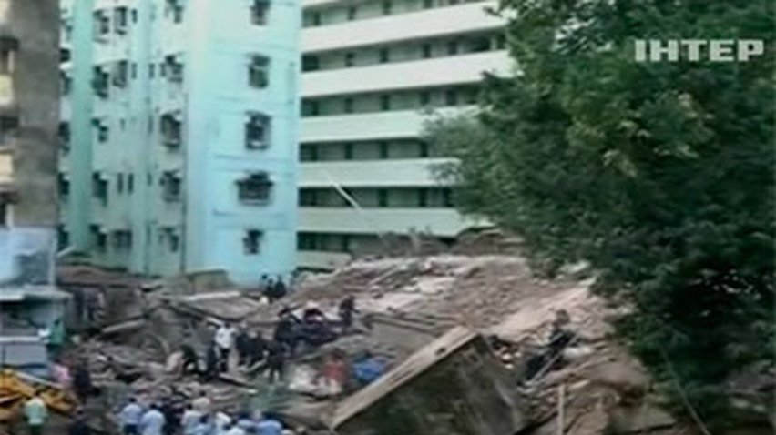 В индийском Мумбаи обрушилась пятиэтажка
