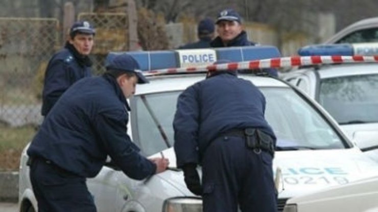 Автомобиль врезался в опору электропередач в Румынии: Двое погибли