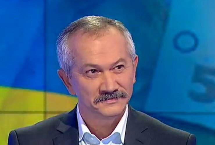 Ничего экстраординарного с гривней не происходит, - Пинзеник