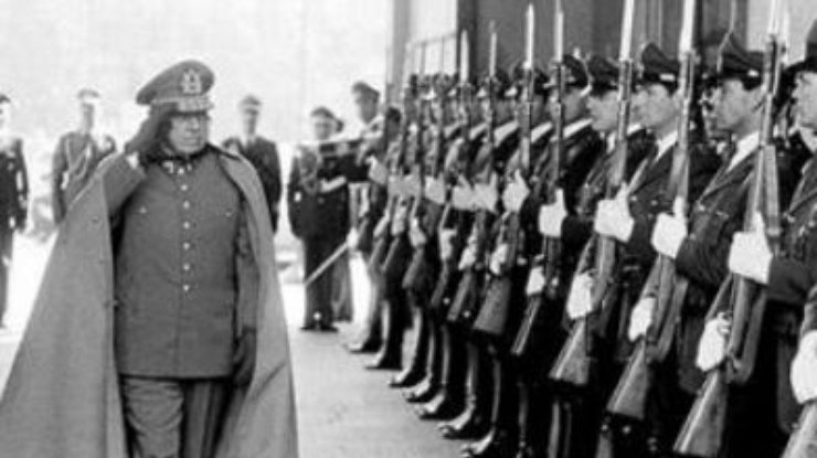 В Чили застрелился глава разведки Пиночета