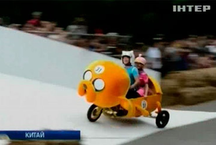 На Тайване состоялись гонки на игрушечных машинах