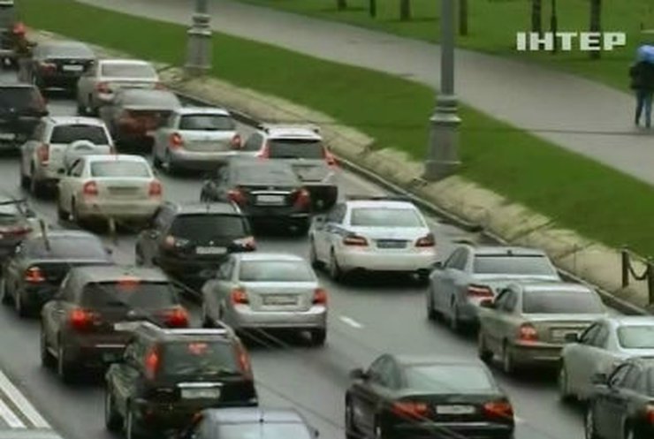 Москву закрыли для водителей грузовиков с иностранными правами