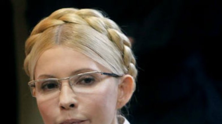 Власенко назвал "бредом" информацию о вывозе из колонии вещей Тимошенко