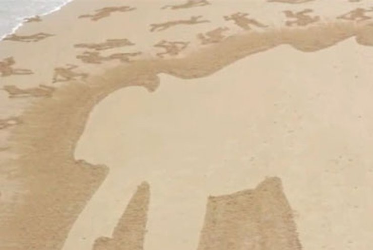 Во Франции рисунок на песке посвятили погибшим в Нормандской операции