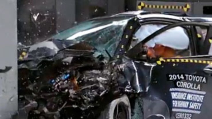 Toyota Corolla провалила новый краш-тест в США