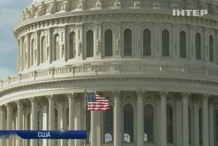 "Шатдаун" в США: Госслужащие уже неделю сидят без зарплаты