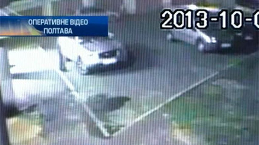 В Полтаве неизвестный сжег автомобиль депутата