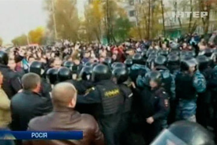 В результате протестов в Москве ранены шесть сотрудников ОМОНа