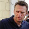 Российскому оппозиционеру Навальному суд заменил реальный срок условным