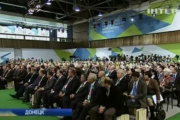 Виктор Янукович посетил Донецкую область
