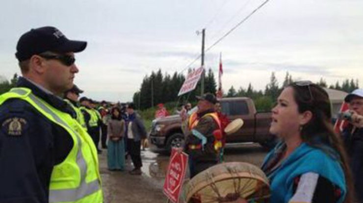 Протест против добычи газа в Канаде перерос в беспорядки