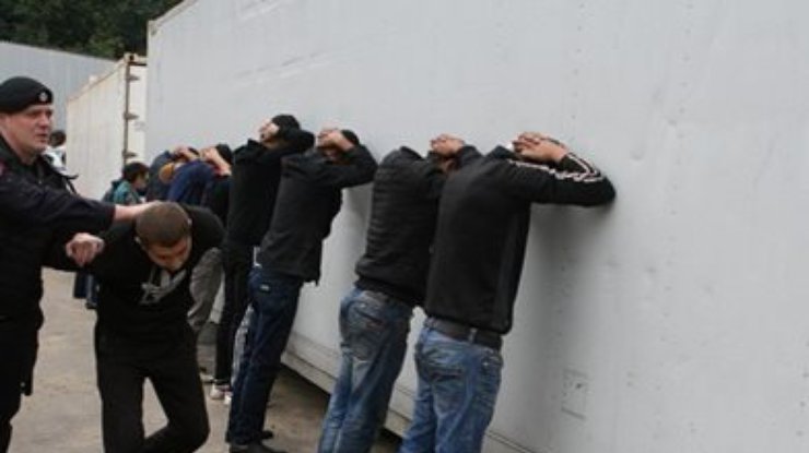 Московская полиция собирается каждую пятницу проводить антимигрантские рейды