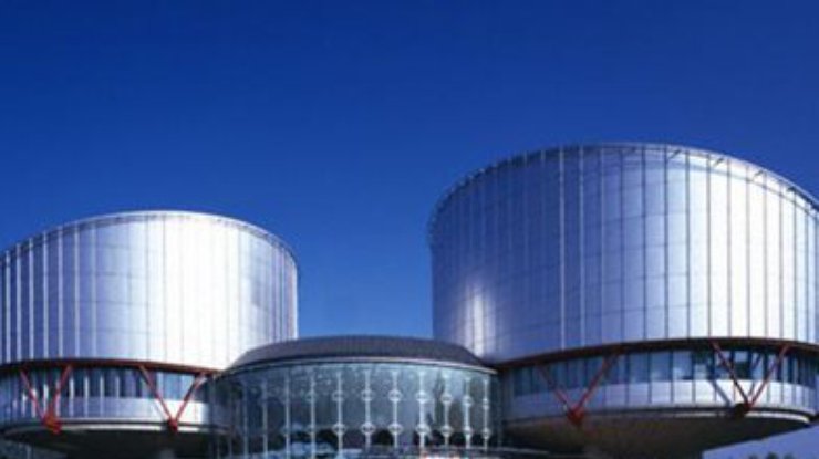 Харьковчанка отсудила у Украины 9,5 тысяч евро за неэффективное расследование смерти сына