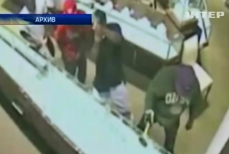 Испанская полиция арестовала людей, причастных к краже швейцарских часов