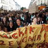 Олланд разрешил вернуться во Францию депортированной 15-летней цыганке